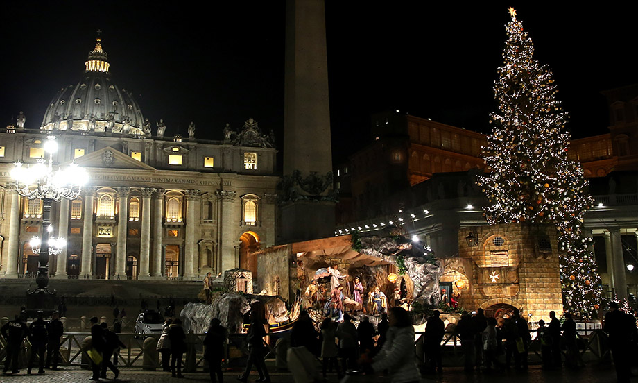 Christmas spirit in the air as Vatican unveils Nativity scene, tree